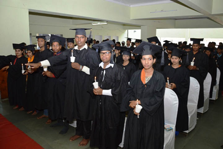 https://cache.careers360.mobi/media/colleges/social-media/media-gallery/14168/2019/7/12/Graduation Day of Karnala Sports Academy Barns College Panvel_Others.jpg